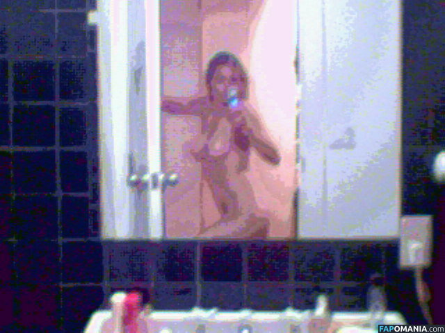 Leelee Sobieski Nude Leaked Photo #41