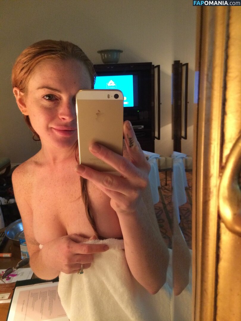 Lindsay Lohan Nude Leaked Photo #13