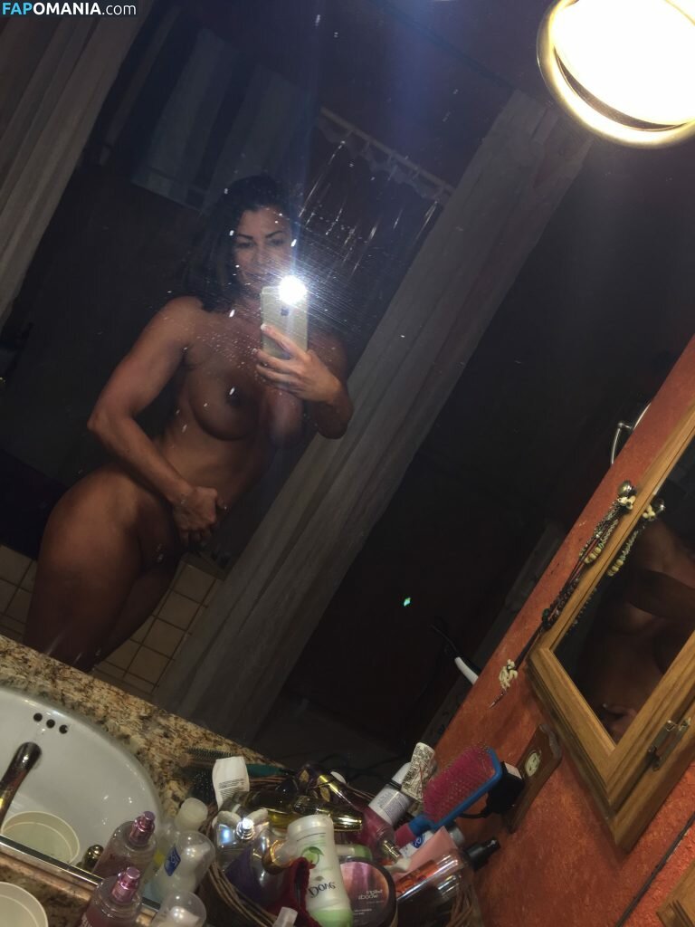 Lisa Marie Varon Nude Leaked Photo #17