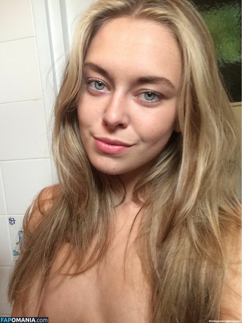 Lisa Zweerman Nude Leaked Photo #45