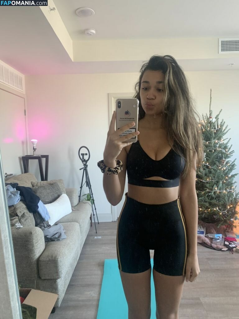Madison Bailey Nude Leaked Photo #3