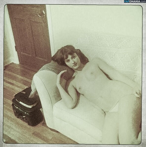 Mary Elizabeth Winstead Nude Leaked Photo #3