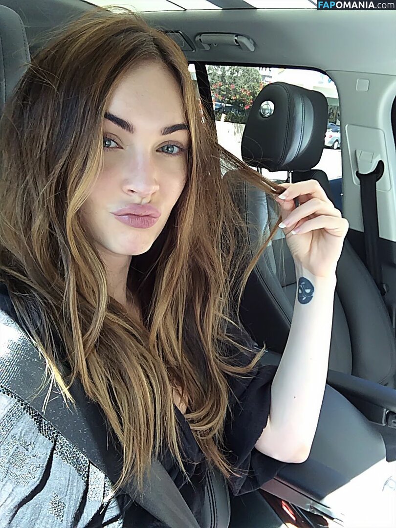 Megan Fox Nude Leaked Photo #31