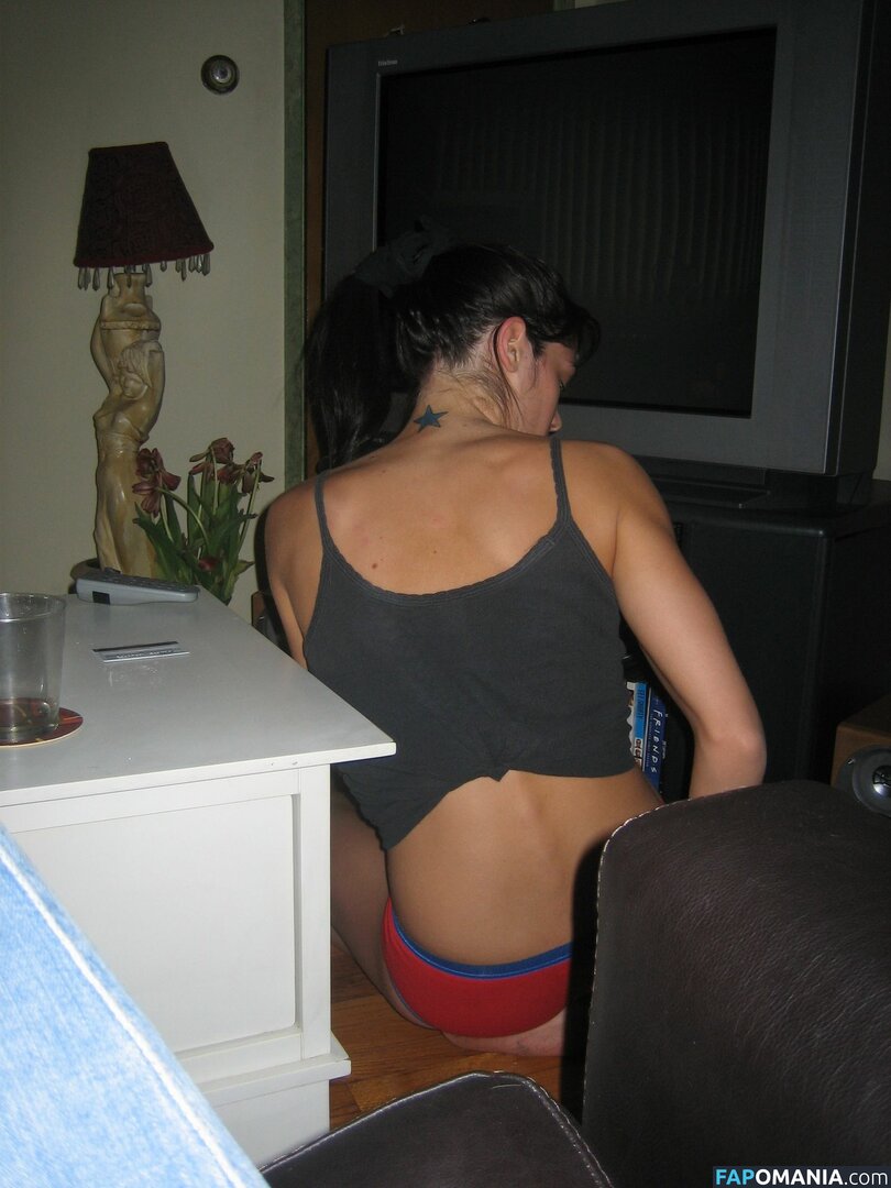Michelle Borth Nude Leaked Photo #18