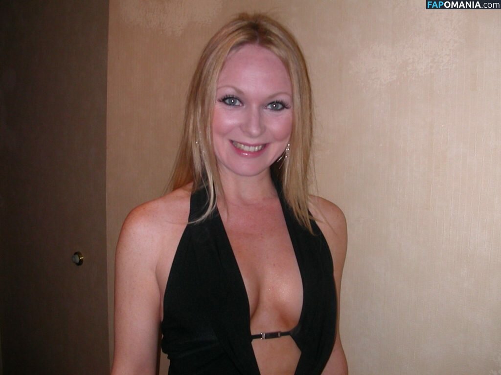 Michelle Hardwick Nude Leaked Photo #3