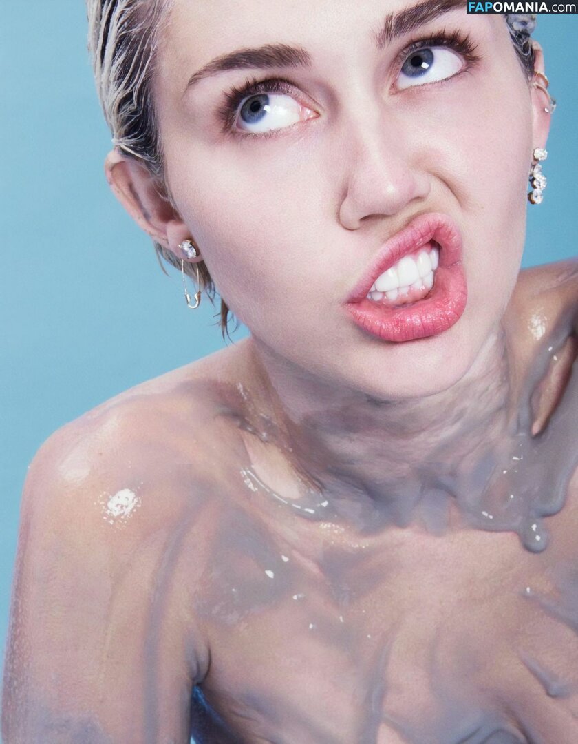 Miley Cyrus Nude Leaked Photo #51