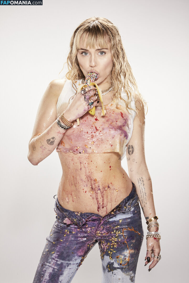 Miley Cyrus Nude Leaked Photo #345