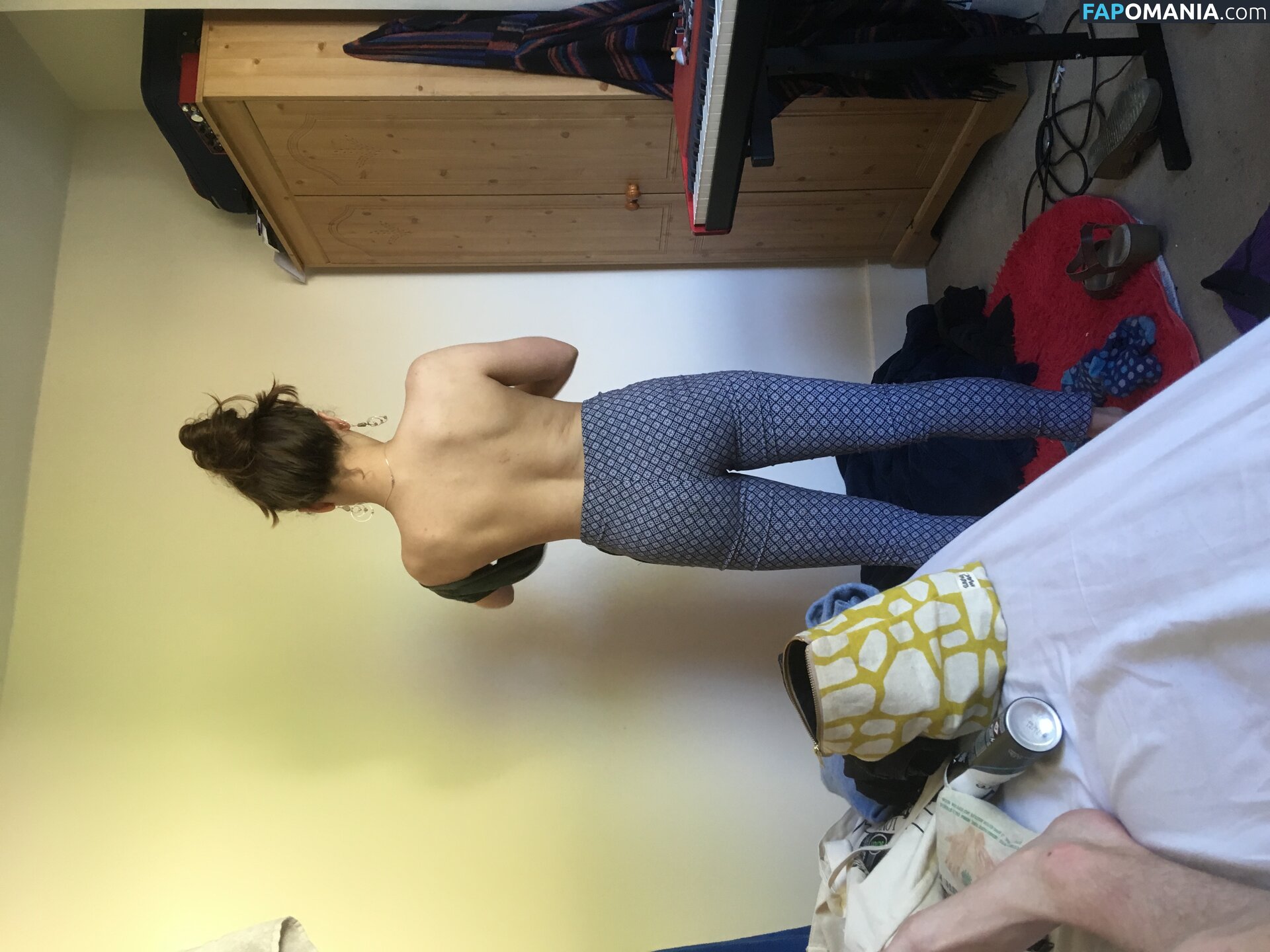 Molly Osborne Nude Leaked Photo #14