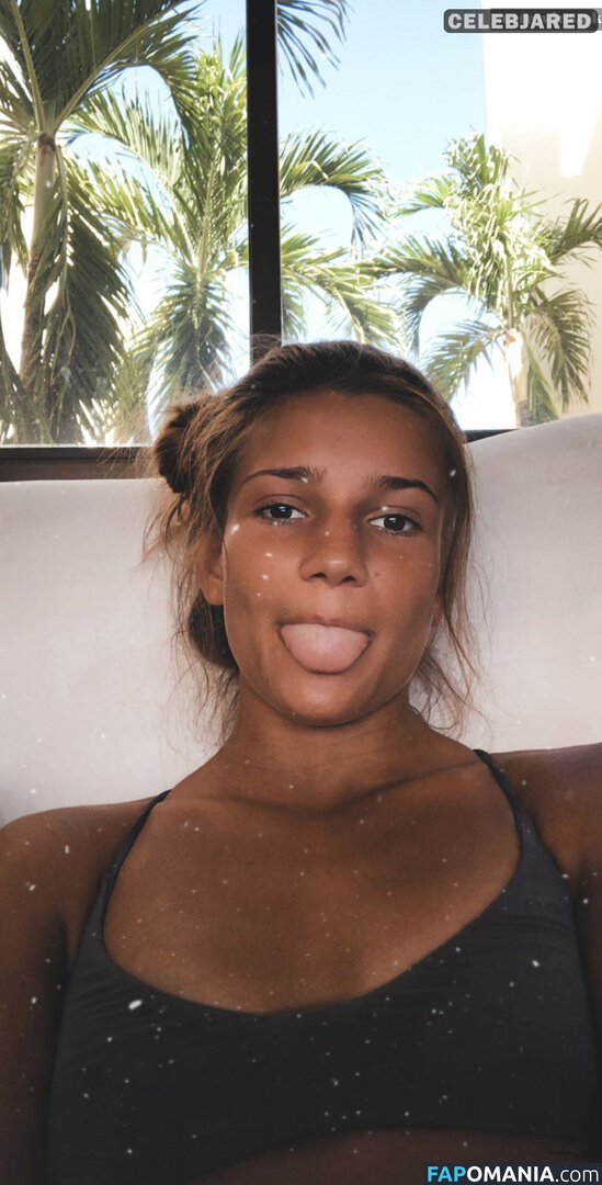 Morgan Simianer Nude Leaked Photo #24