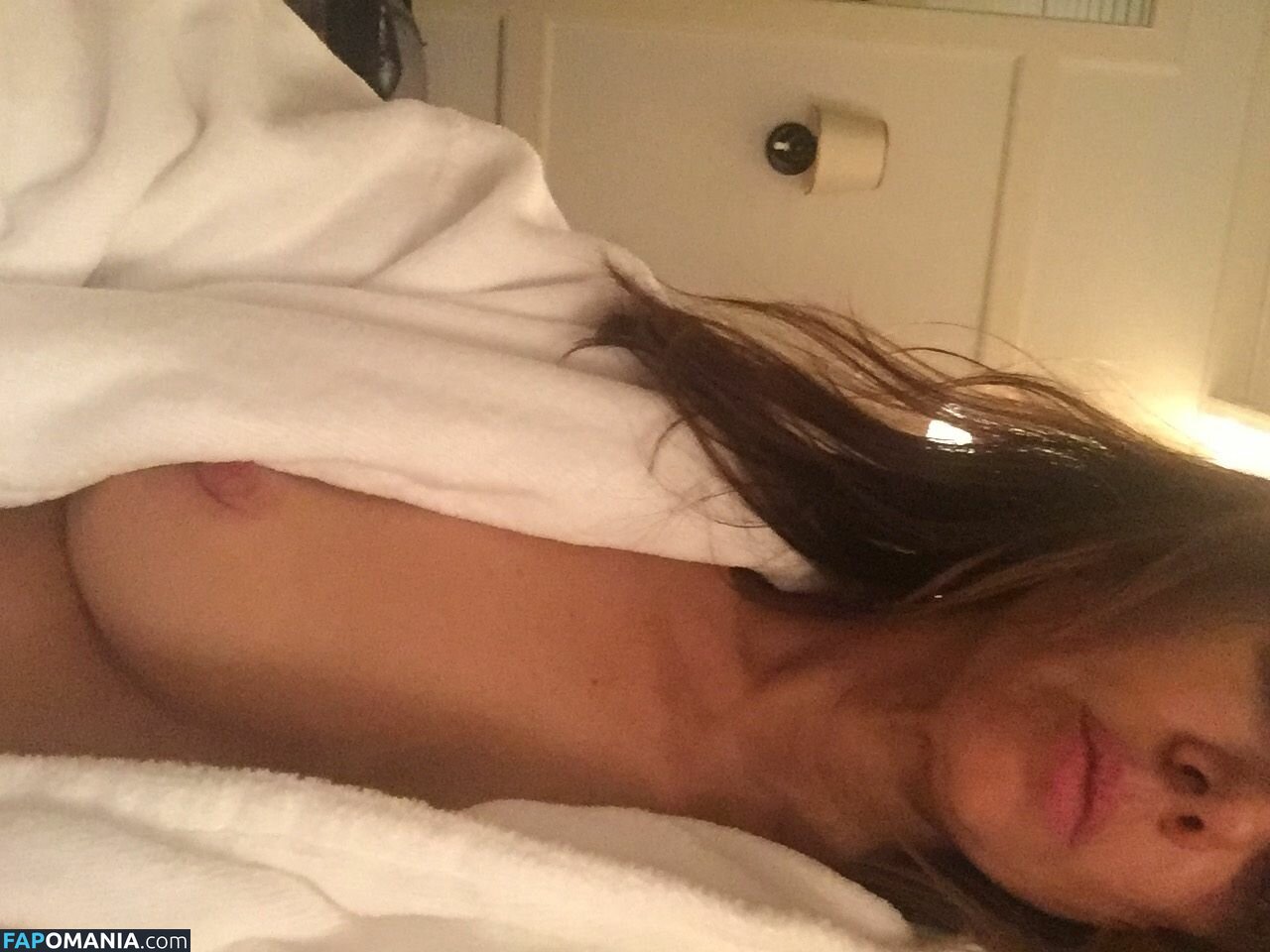 Natasha Leggero Nude Leaked Photo #12