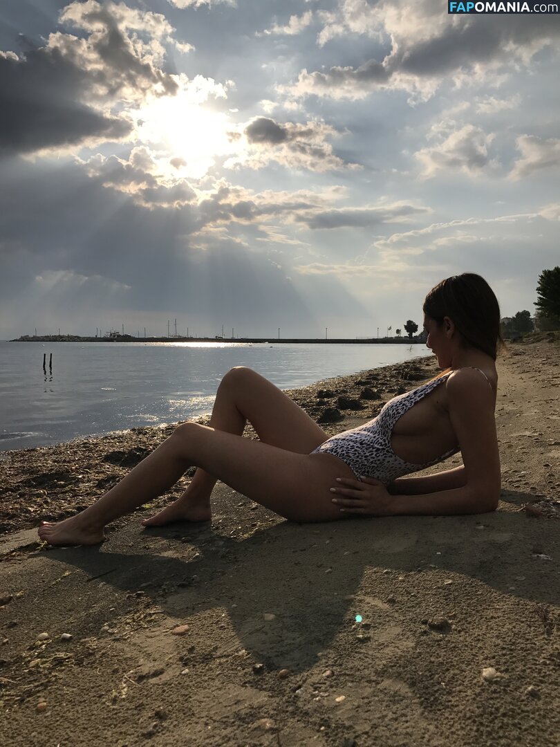 Nikoletta Ralli Nude Leaked Photo #17