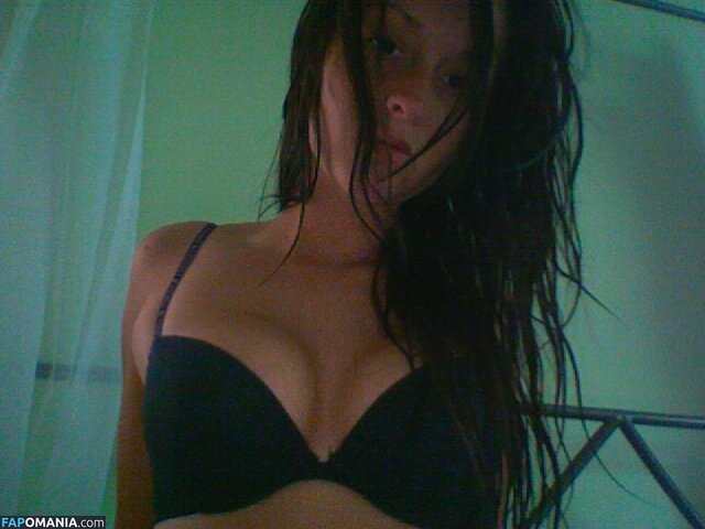 Nina Stavris Nude Leaked Photo #19