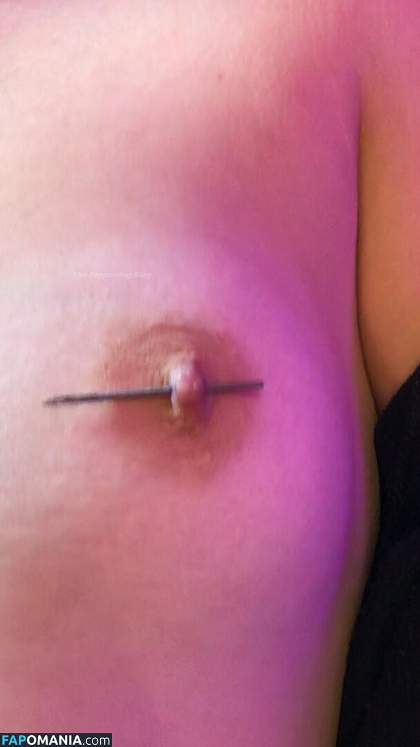 Noah Cyrus Nude Leaked Photo #5