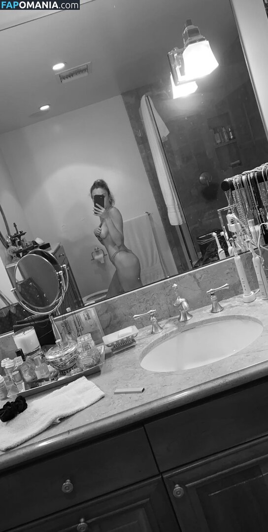 Noah Cyrus Nude Leaked Photo #44