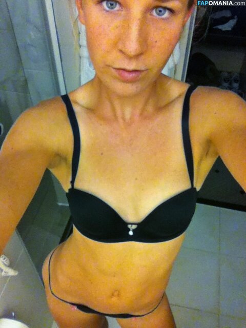 Olivia Rogowska Nude Leaked Photo #3