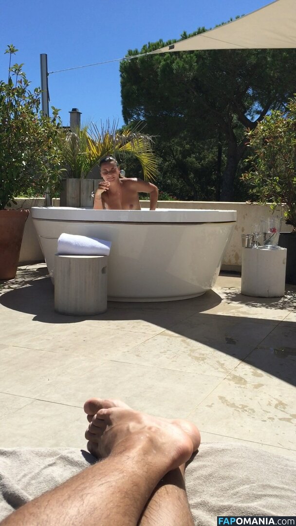 Priscilla Betti Nude Leaked Photo #26