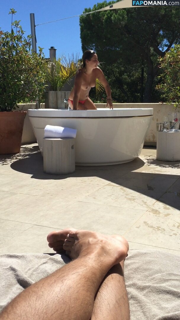 Priscilla Betti Nude Leaked Photo #35