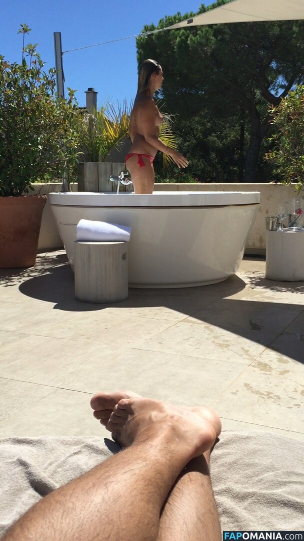 Priscilla Betti Nude Leaked Photo #36
