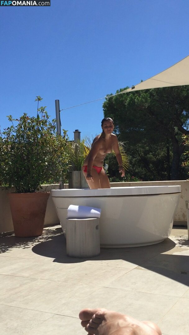 Priscilla Betti Nude Leaked Photo #43