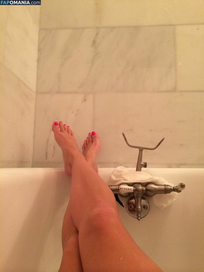 Reese Witherspoon Nude Leaked Photo #17