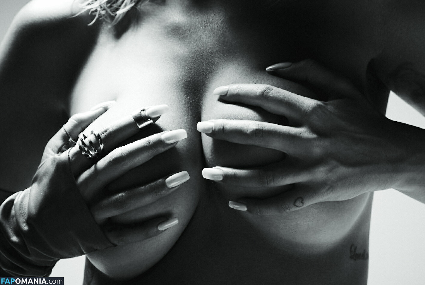 Rita Ora Nude Leaked Photo #142