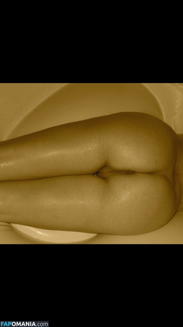 Rose McGowan Nude Leaked Photo #34