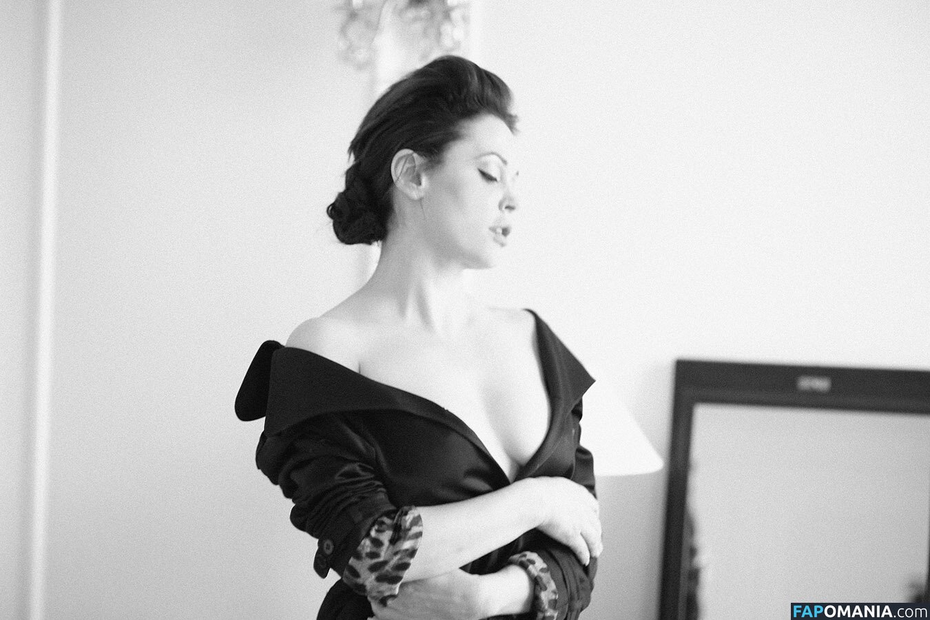 Rose McGowan Nude Leaked Photo #67