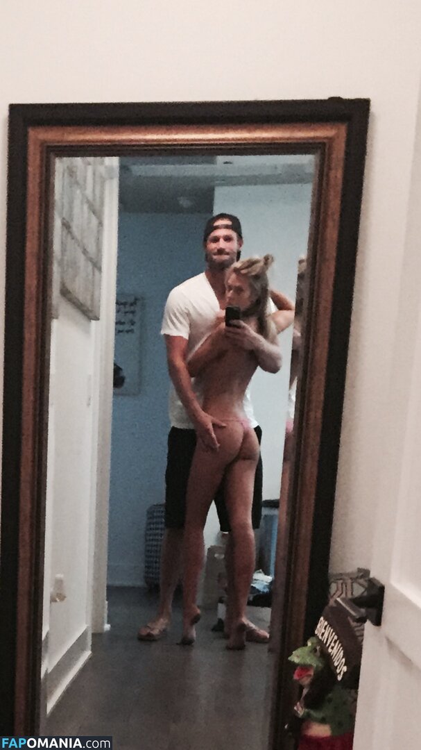 Samantha Hoopes Nude Leaked Photo #106