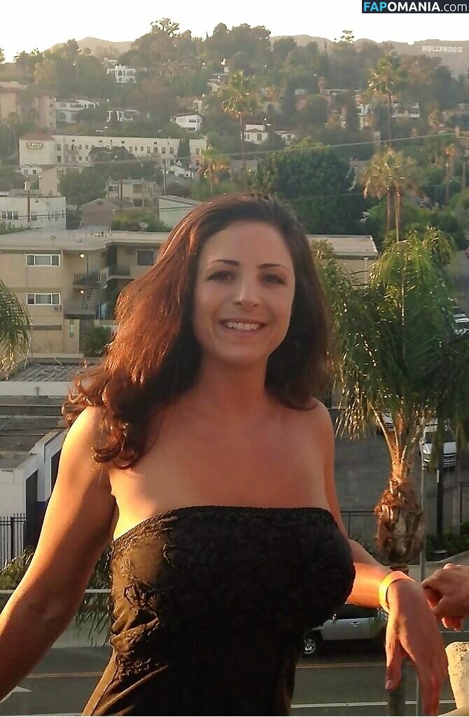 Serena Deeb Nude Leaked Photo #15