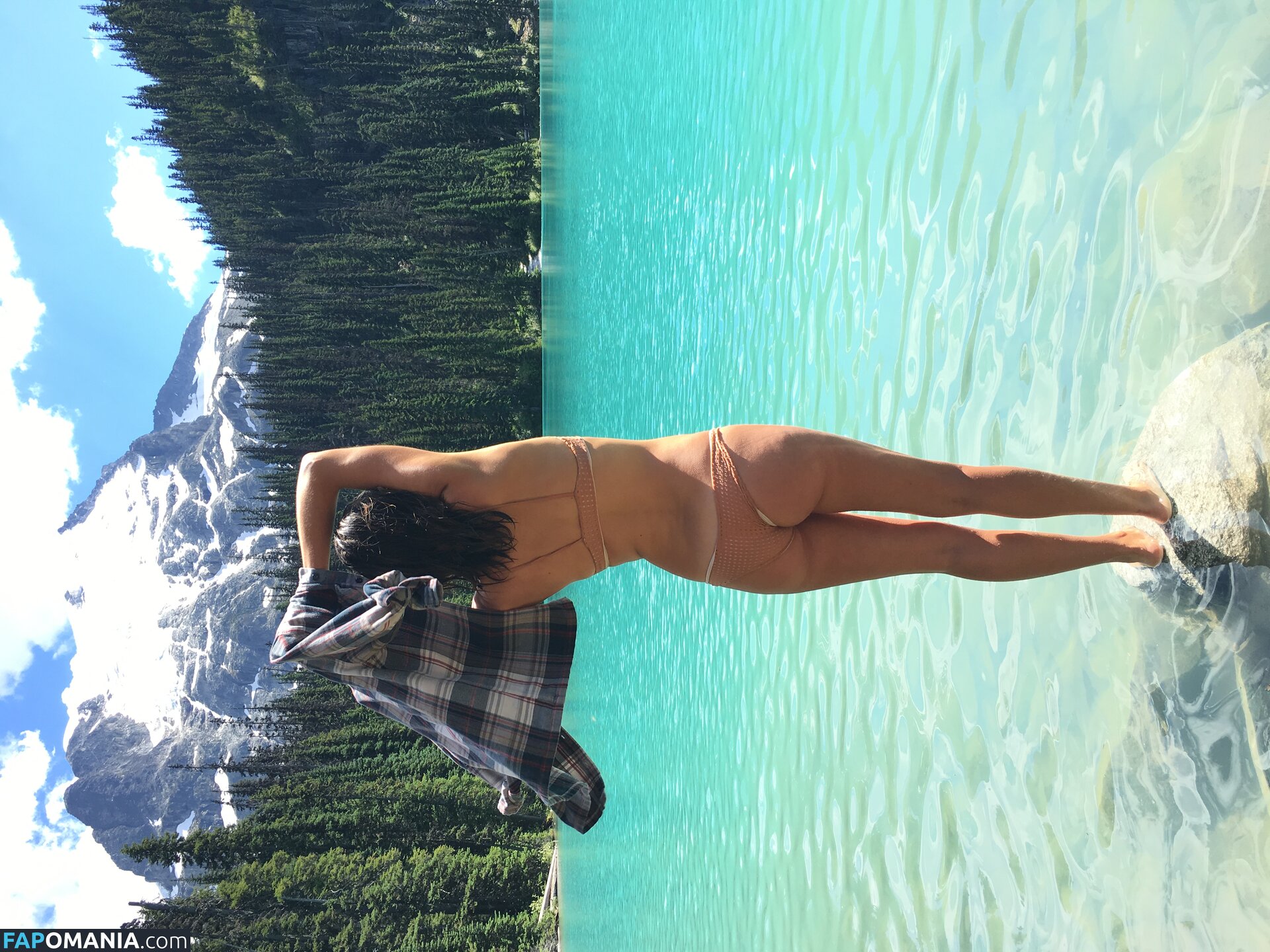 Serinda Swan Nude Leaked Photo #5
