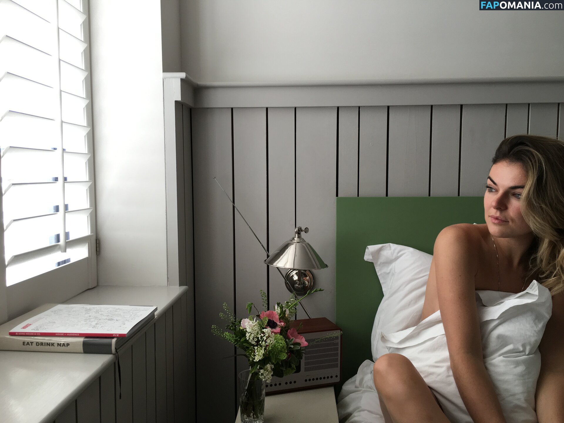 Serinda Swan Nude Leaked Photo #151