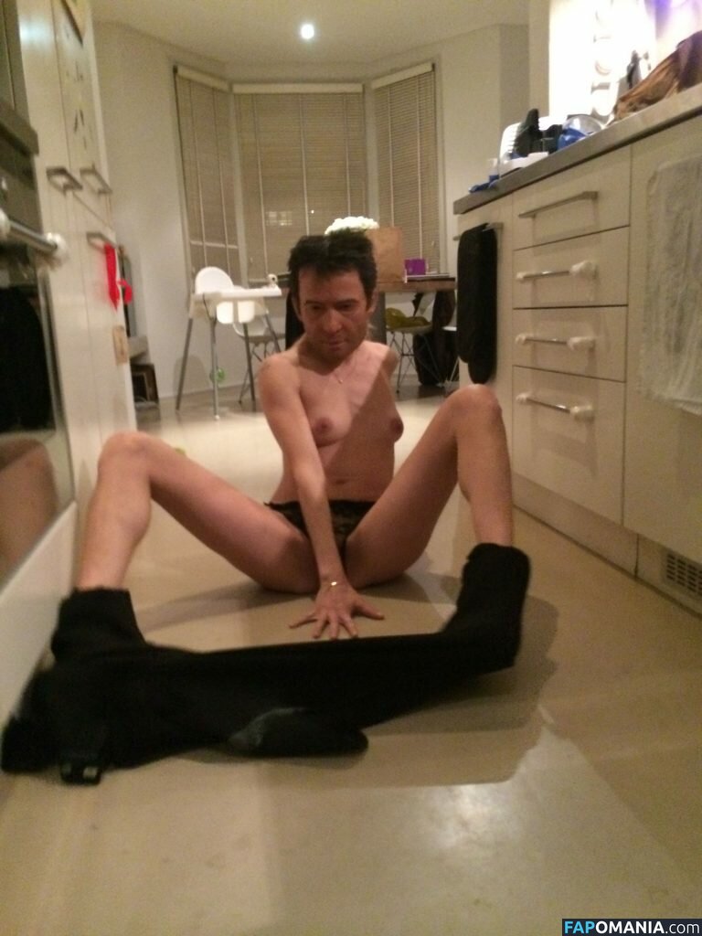 Sienna Miller Nude Leaked Photo #3