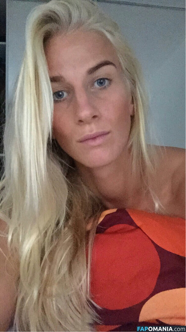 Sofia Jakobsson Nude Leaked Photo #33