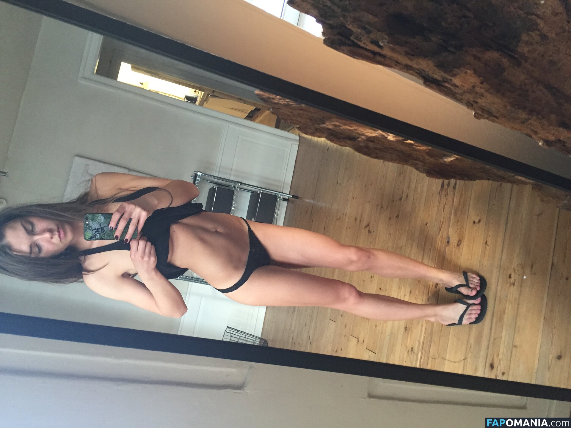 Sophia Roe Nude Leaked Photo #25