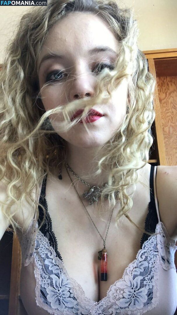 Sydney Sweeney Nude Leaked Photo #4883