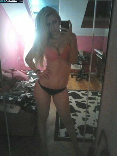 Tea Tairovic Nude Leaked Photo #12