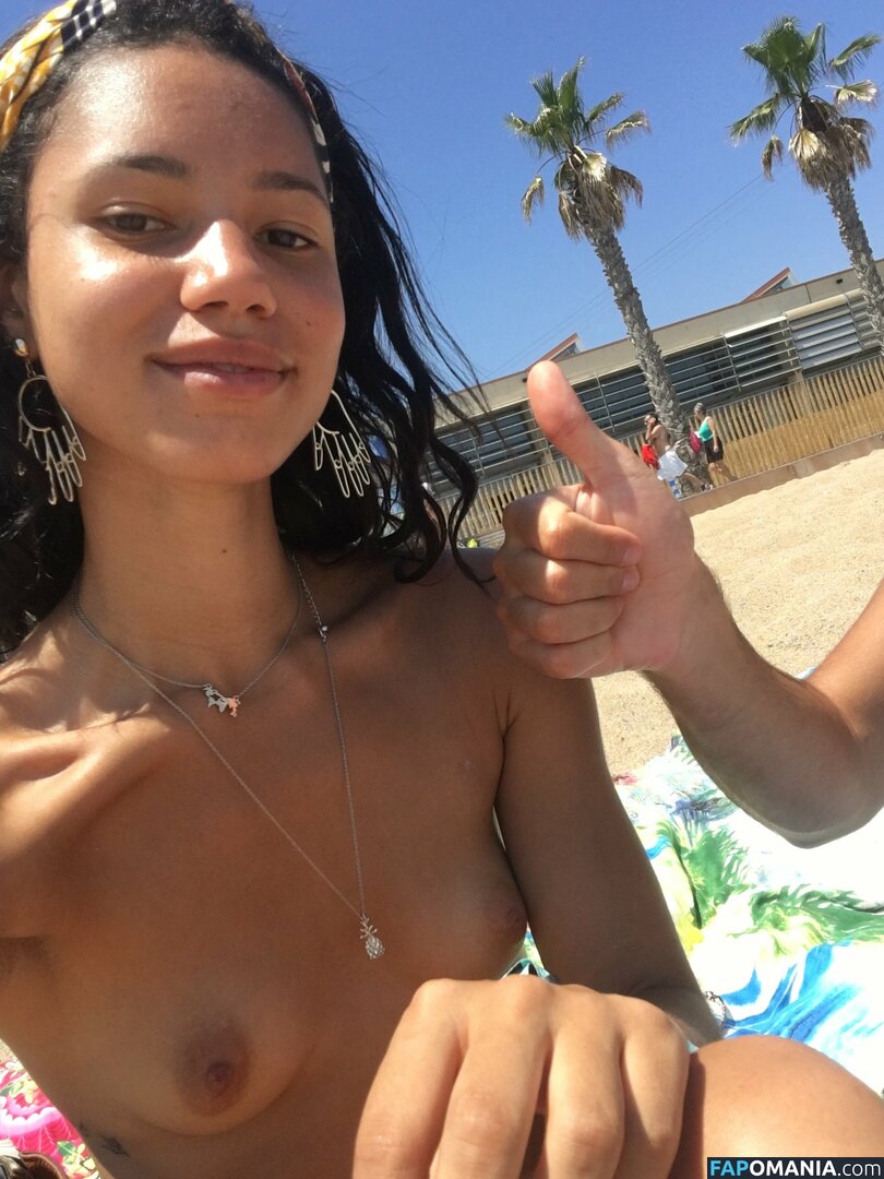 Vick Hope Nude Leaked Photo #200