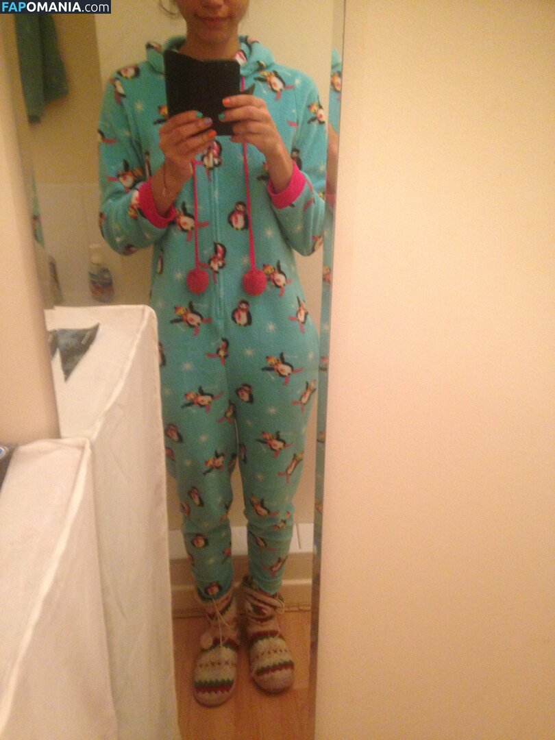 Vick Hope Nude Leaked Photo #250