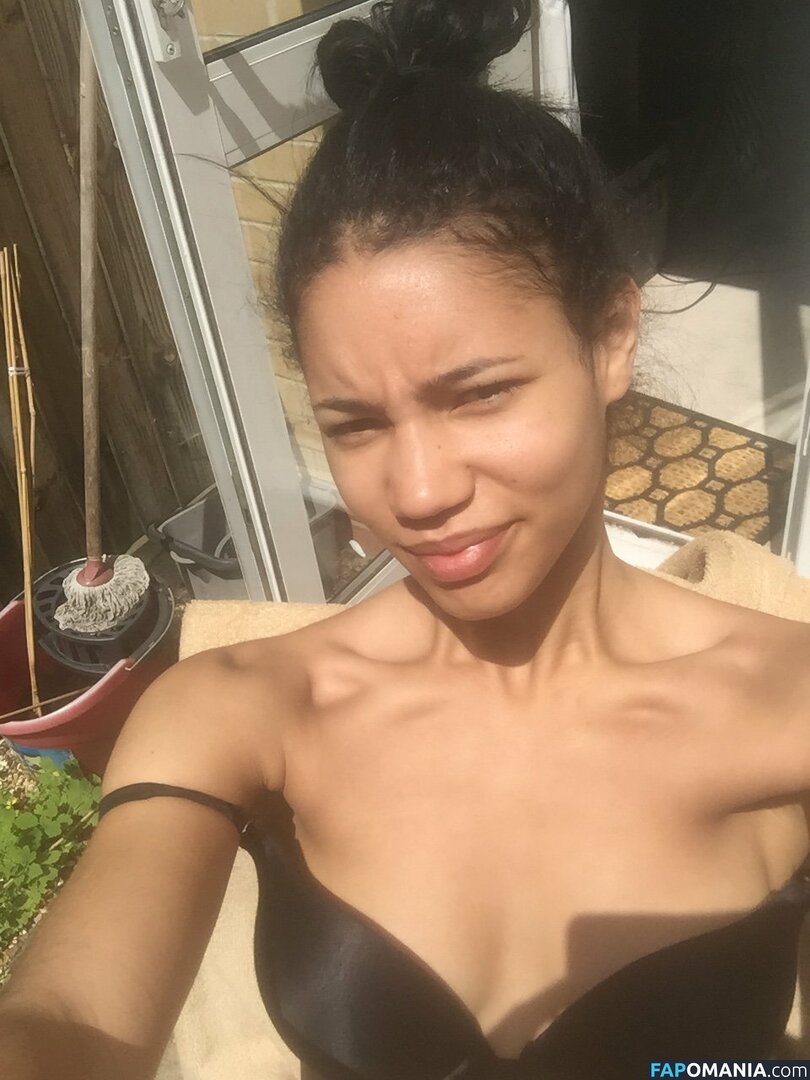 Vick Hope Nude Leaked Photo #281