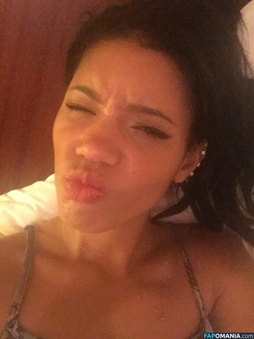 Vick Hope Nude Leaked Photo #282