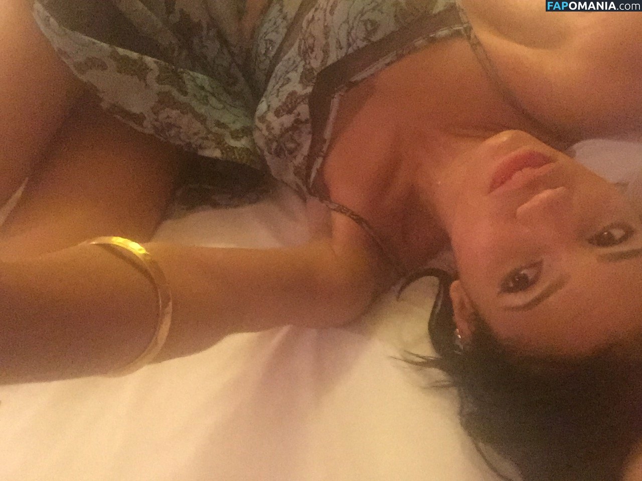 Vick Hope Nude Leaked Photo #284