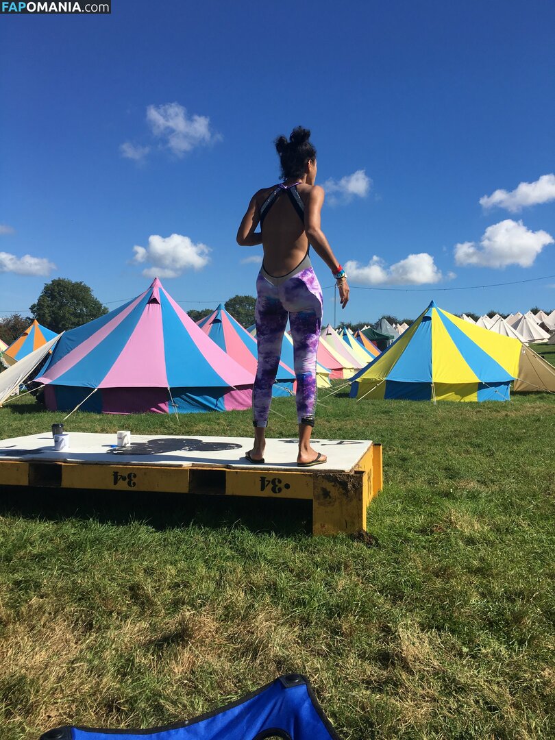 Vick Hope Nude Leaked Photo #321