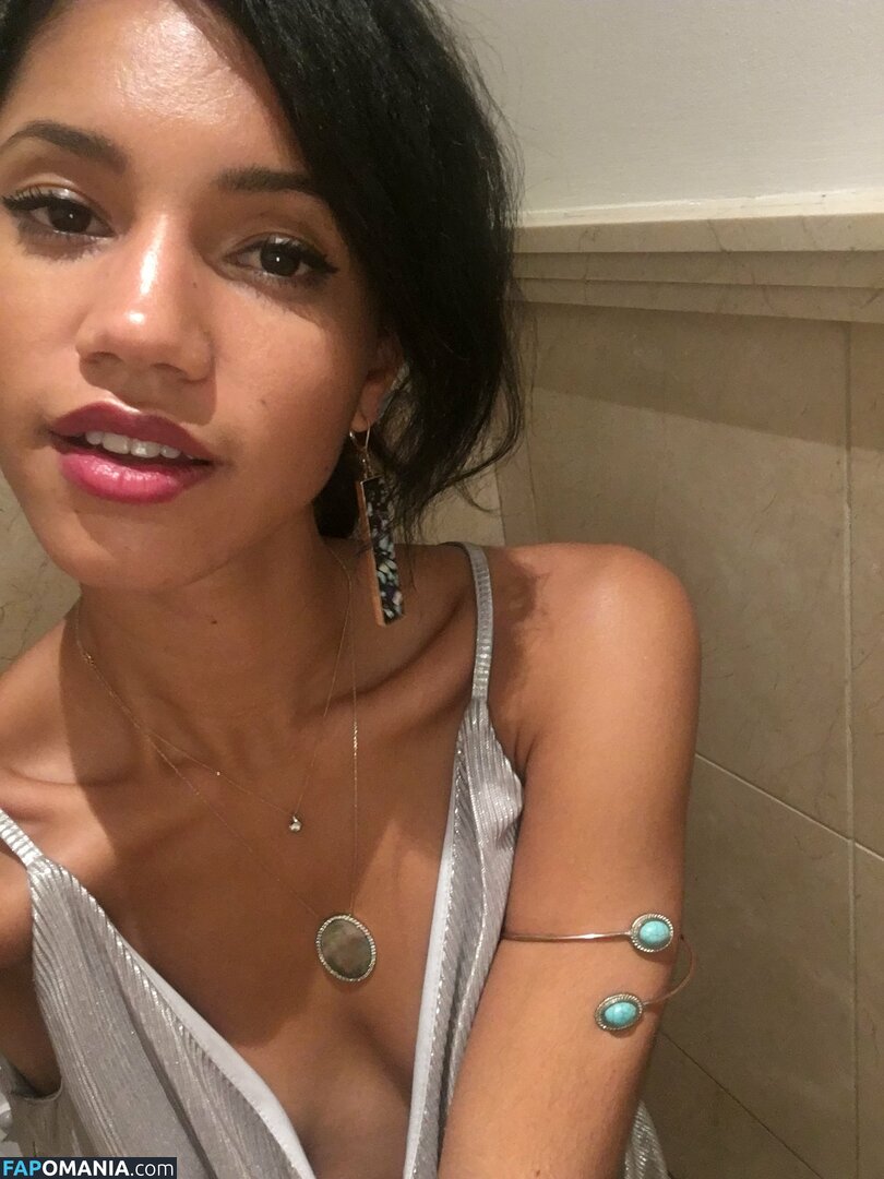 Vick Hope Nude Leaked Photo #326