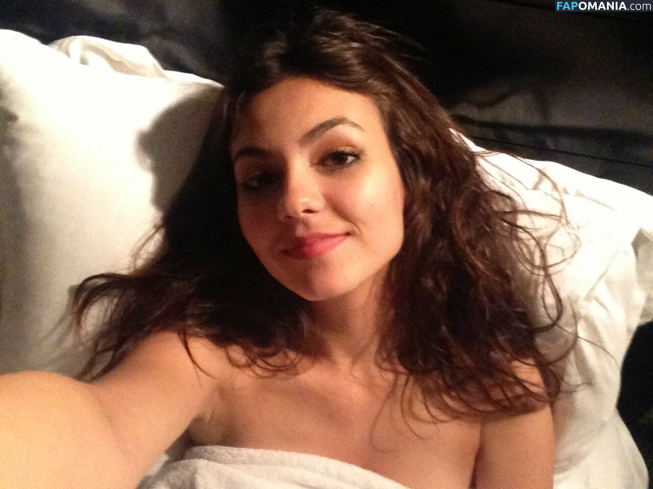 Victoria Justice Nude Leaked Photo #14