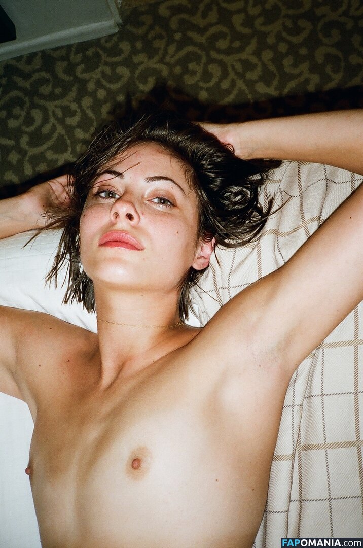 Willa Holland Leaked Nudes
