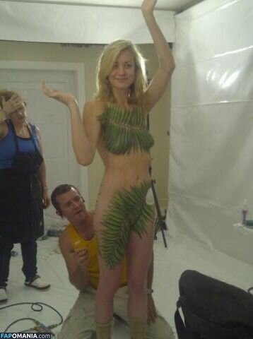 Yvonne Strahovski Nude Leaked Photo #25