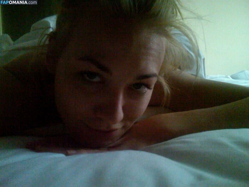 Yvonne Strahovski Nude Leaked Photo #36
