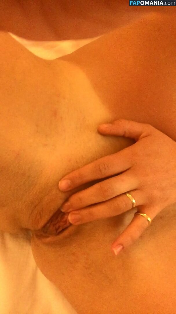 Zizi Strallen Nude Leaked Photo #65