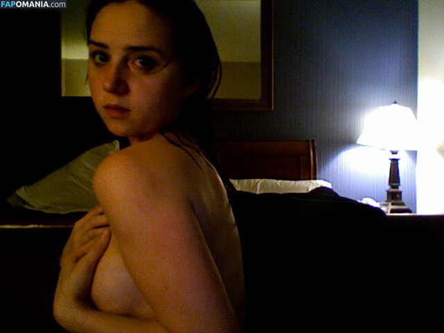 Zoe Kazan Nude Leaked Photo #31