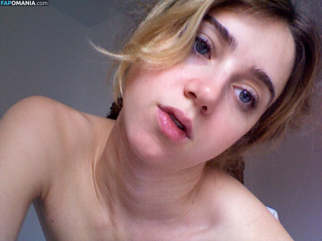 Zoe Kazan Nude Leaked Photo #37